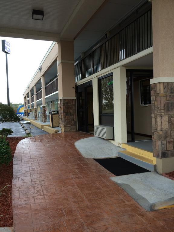 Knights Inn Newport Exterior foto